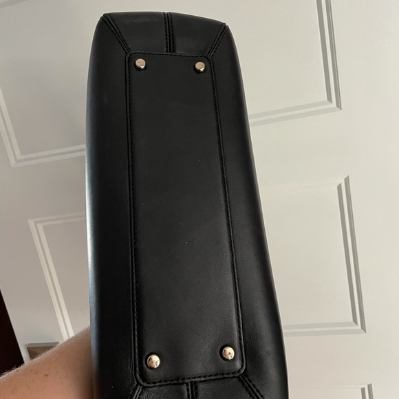 GORGEOUS Kate Spade Tote! - Picture 3 of 4